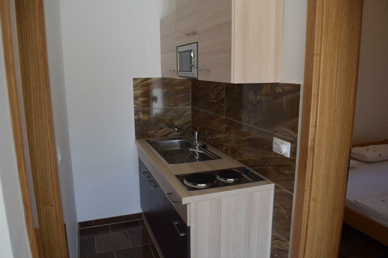 Apartmani Subasic 파그 외부 사진
