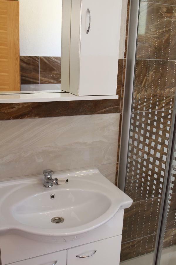 Apartmani Subasic 파그 외부 사진