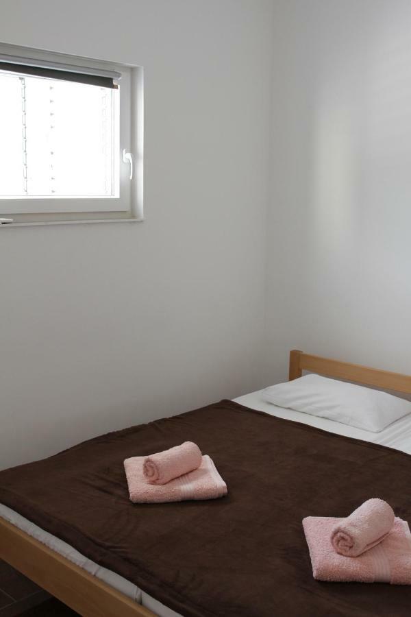 Apartmani Subasic 파그 외부 사진