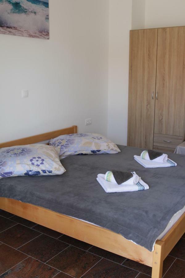 Apartmani Subasic 파그 외부 사진